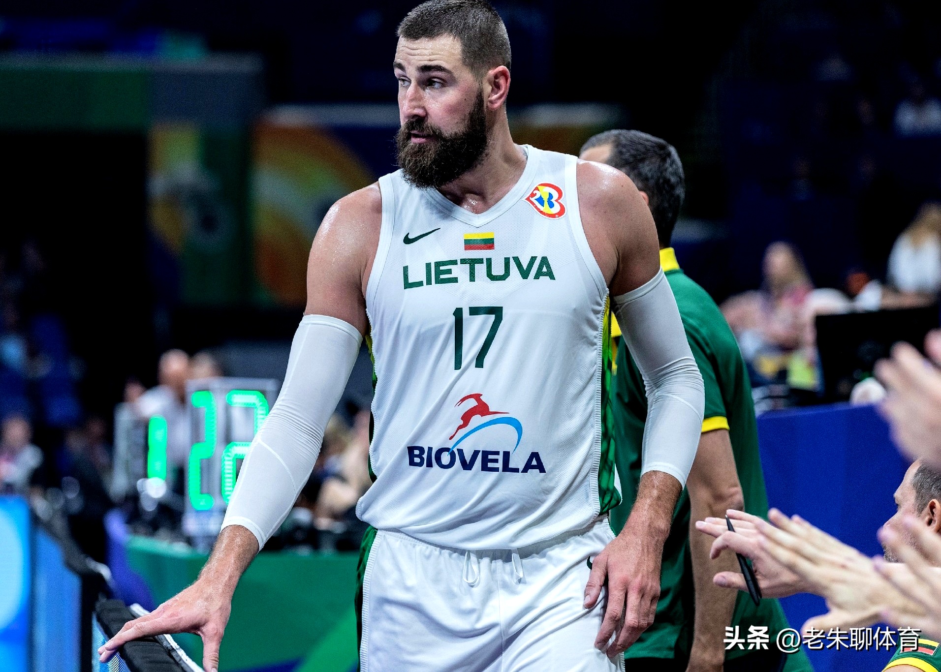 包含欧冠赛程吃紧,山东男篮转会期回应争议,球迷炸锅,细节决定成败的词条 包含欧冠赛程吃紧,山东男篮转会期回应争议,球迷炸锅,细节决定成败的词条