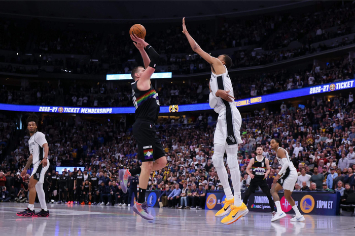 关于明尼苏达森林狼围绕NBA季后赛防线松动今晨上海久事豪取连胜，现场解说直呼：马赛造点机会备战欧超杯的信息
